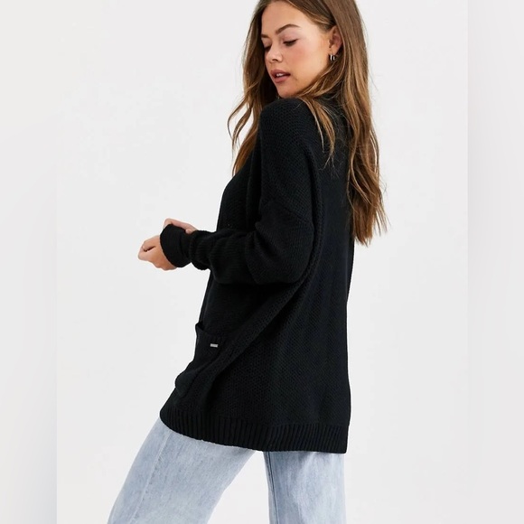 Hollister Black Knit Cardigan - Picture 2 of 8